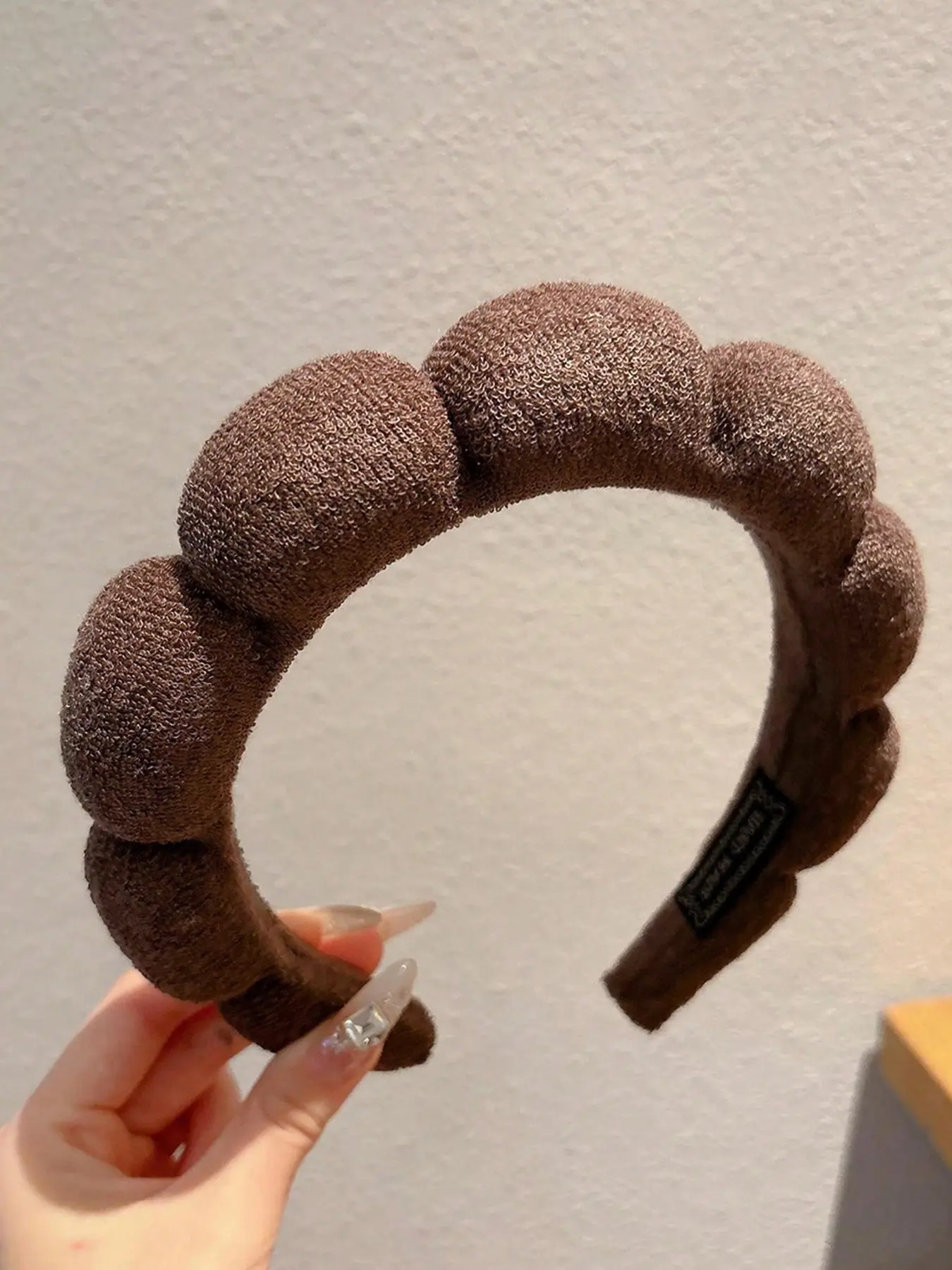 Women's Fashion Coffee Color Cloud Twist High Crown Headband, Chic Headbands, Keeps Hair in Place for Face Washing and Makeup, Daily Home Hair Accessory