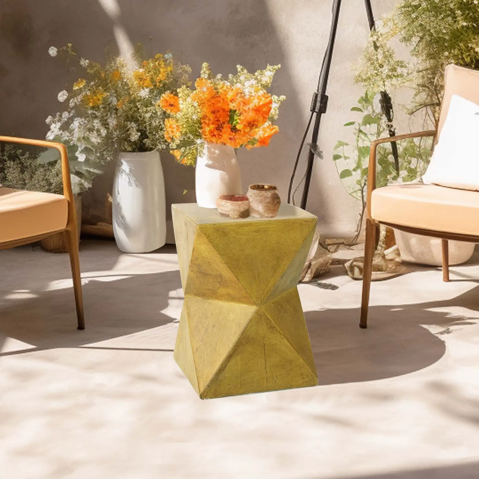 Lightweight Concrete Pedestal Side Table - Rustic Outdoor Patio End Table, 60kg Load Capacity, Suitable for Bedroom, Garden Use