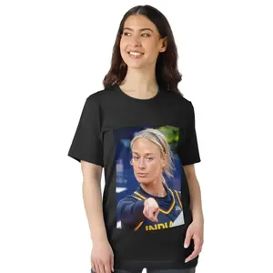 Sophie Cunningham Pointing Essential T-Shirt