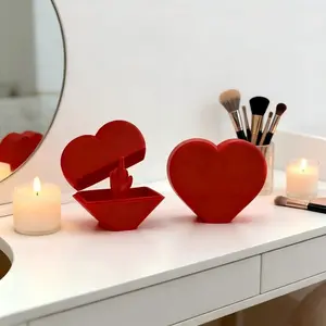 Funny Valentine's Day Heart-Shaped Middle Finger Gift Box, Unique Surprise Gift for Him/her, Hilarious Party Decor, 1pc Novelty Gift Box, Funny Gag Gift