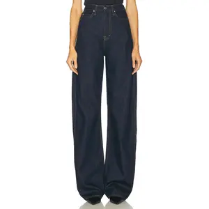 GRLFRND Austen High Rise Curve in Alvarado St