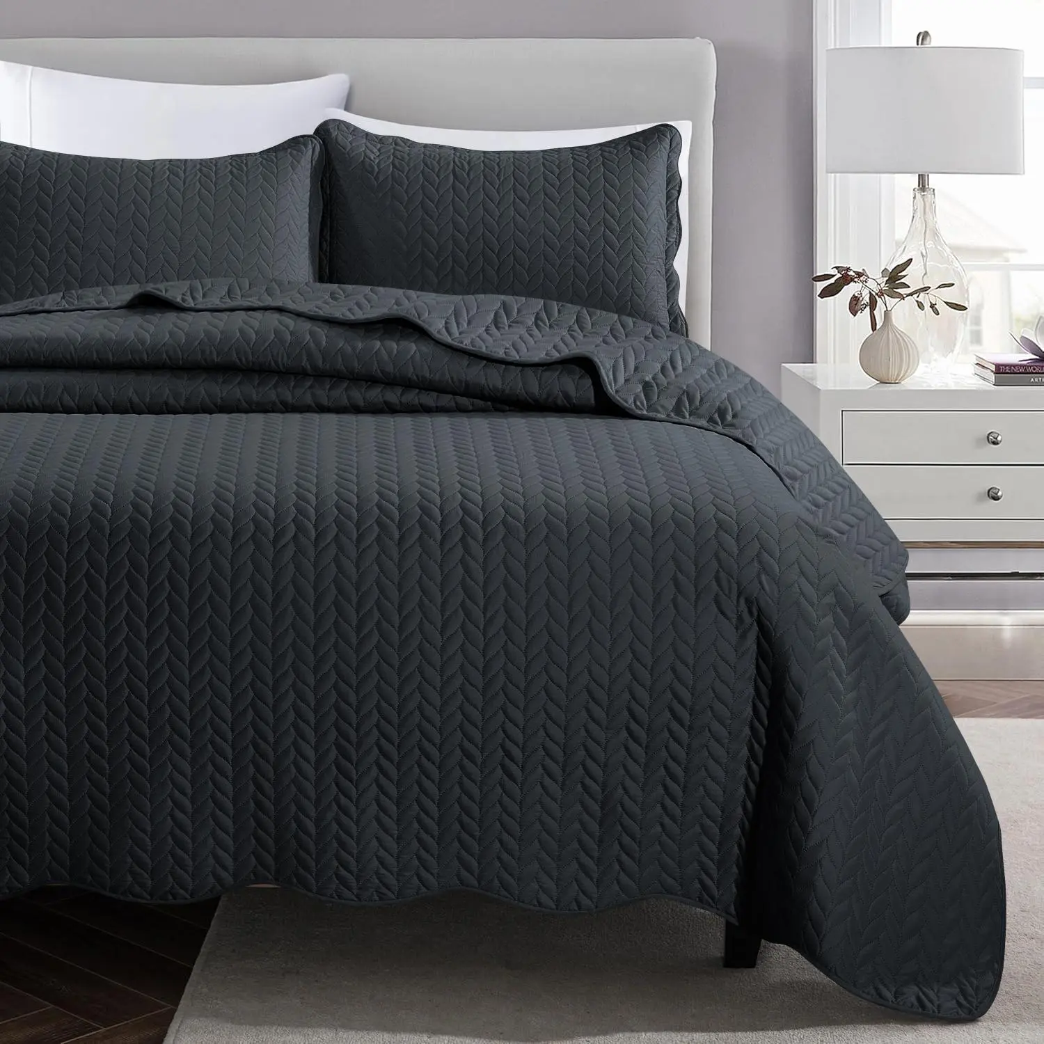 Soft Modern Quilted Bedspread Set - Lightweight Breathable Microfibre Bedding, Multi-Size, All Season, Machine Washable, Twin(68.11in*88.19in), Full/Queen(90.16in*96.06in), King, Halloween Use
