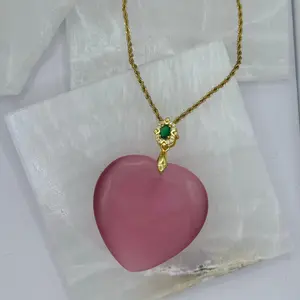 BELLA PINK CATS EYE HEART necklace