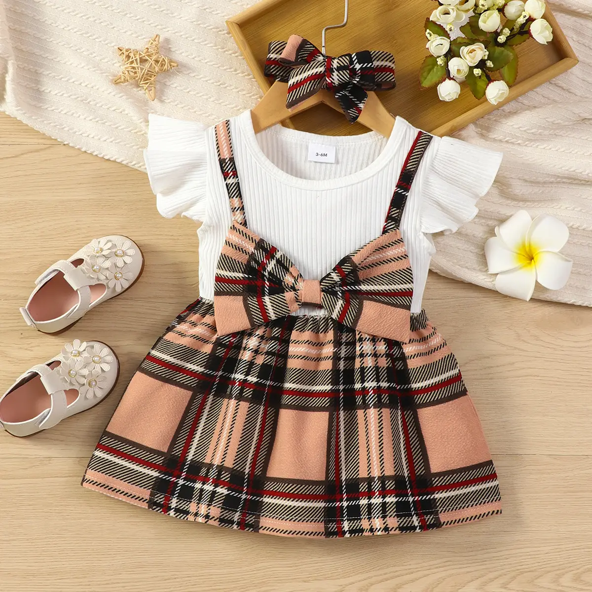 PatPat 2pcs Baby Girl 95% Cotton Ribbed Flutter-sleeve Splicing Plaid Bowknot Dress with Headband Set