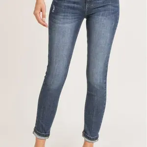 Mid-Rise Ankle Skinny Jeans