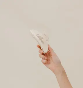 BEIGE MOM OVERSIZED CLAW
