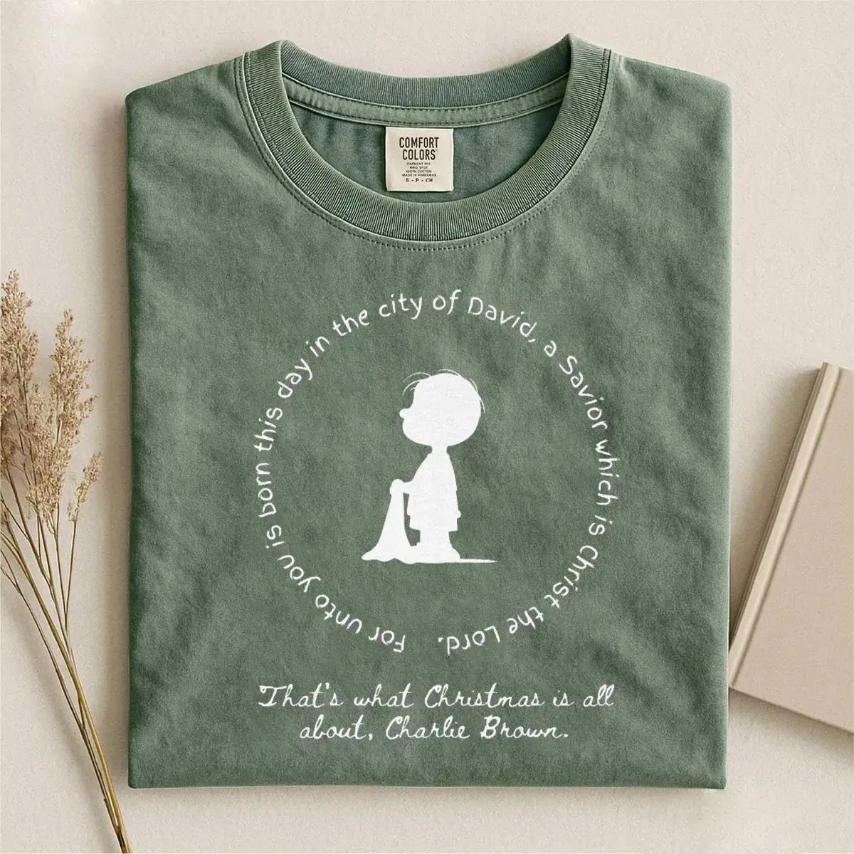 Comfort Colors Merry Christmas Shirt, Retro Holiday Graphic Tee, Cozy Winter T-Shirt, Gift for Family and Friends