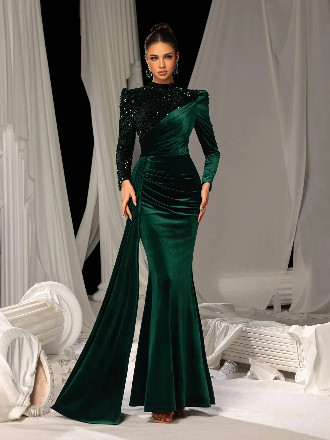 Elegant Velvet Mermaid Tail Maxi Dress Sparkling Sequin Party Gown  Luxurious Moss Green Evening Wear for Weddings Cannes Parties