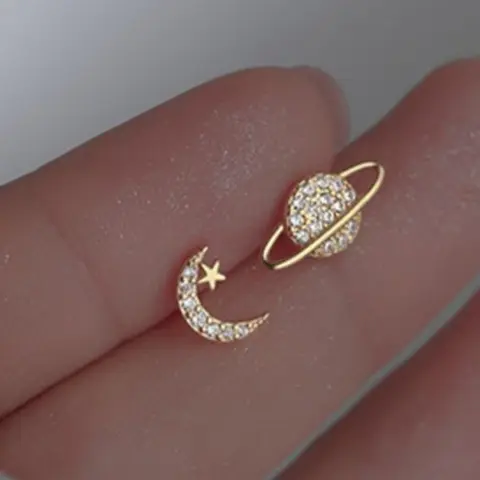 Fashionable Asymmetric Moon & Star Design Earrings,  Rhinestone Decor Stud Earrings, Shining Earrings, Elegant All-match Jewelry for Girls Gift, Female Classic Fashion Accessories for Daily Wear, Constellation Earring, Earrings Studs