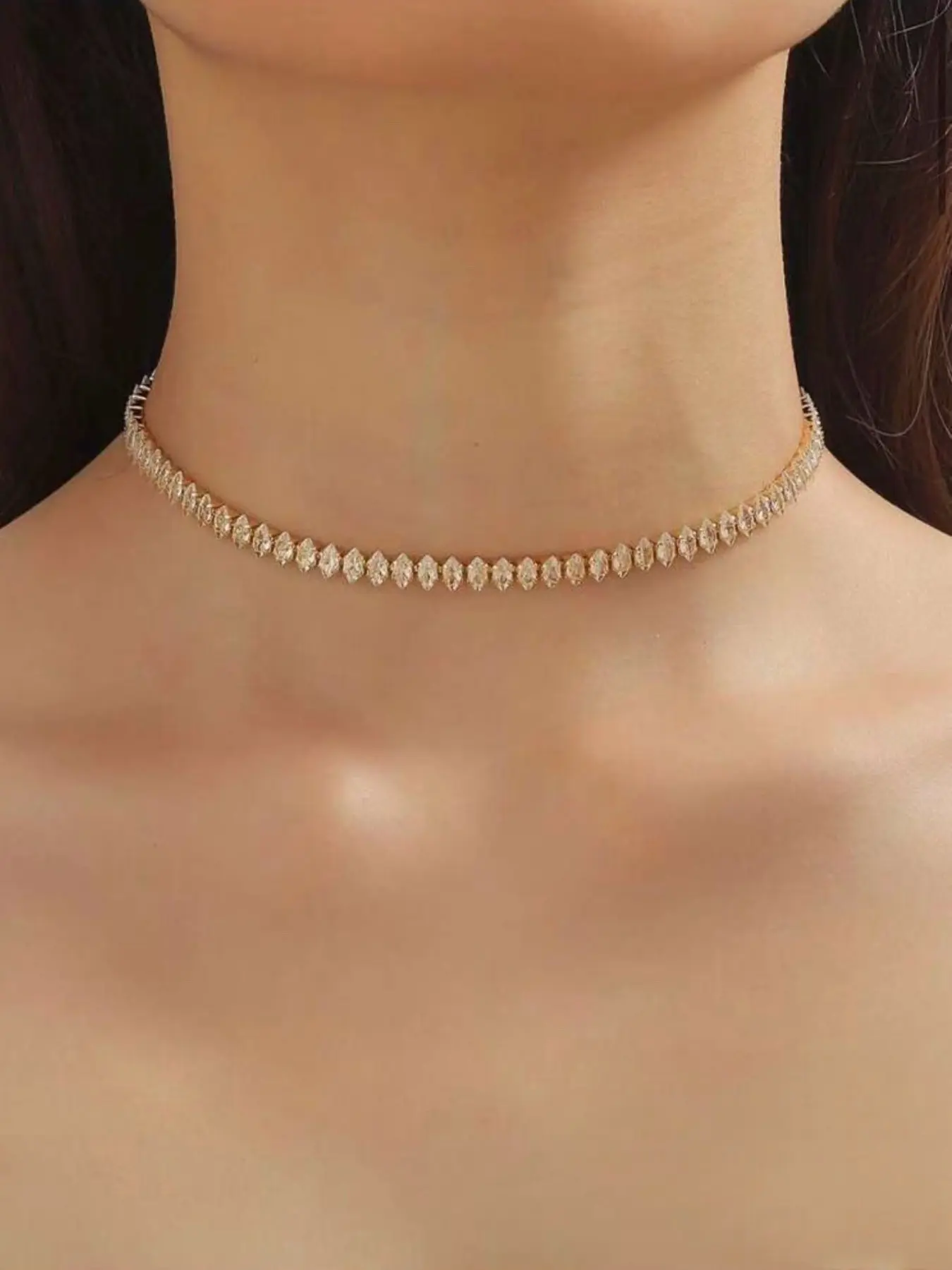 Women's Zirconia Chain Necklace Choker, Casual Style Lockbone Design, Fashionable Statement Jewelry for All Seasons