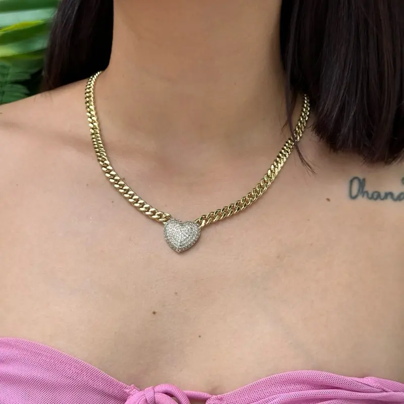 Heart Women Necklace - Gold-Tone Chain with Sparkling Heart Pendant for Women's Fashion Jewelry