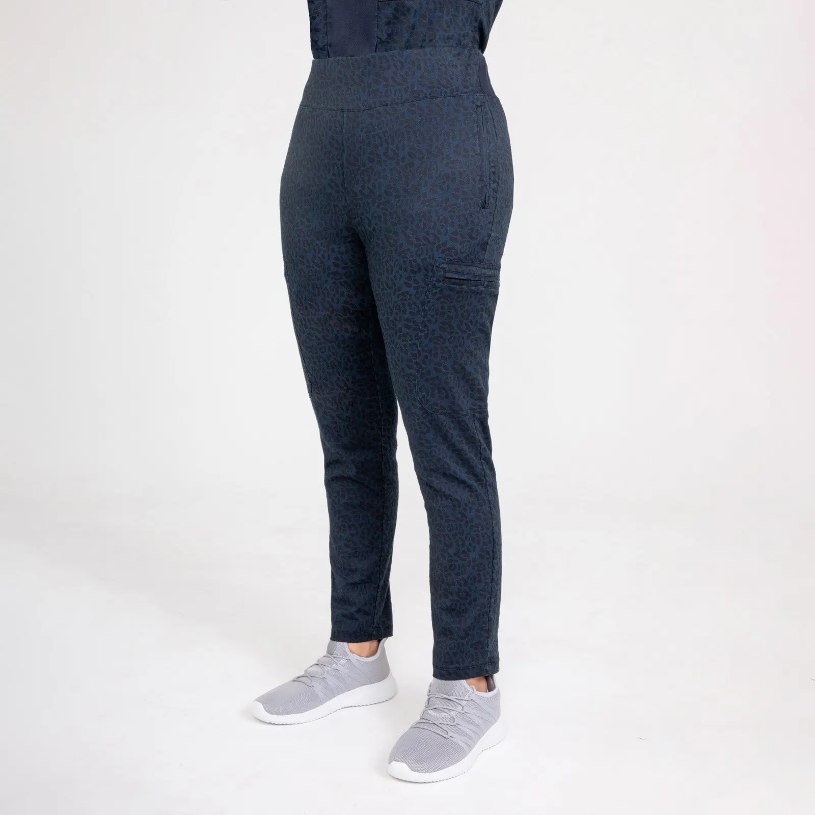 Antimicrobial Scrubs Women's Cheetah Premium Cargo Pants
