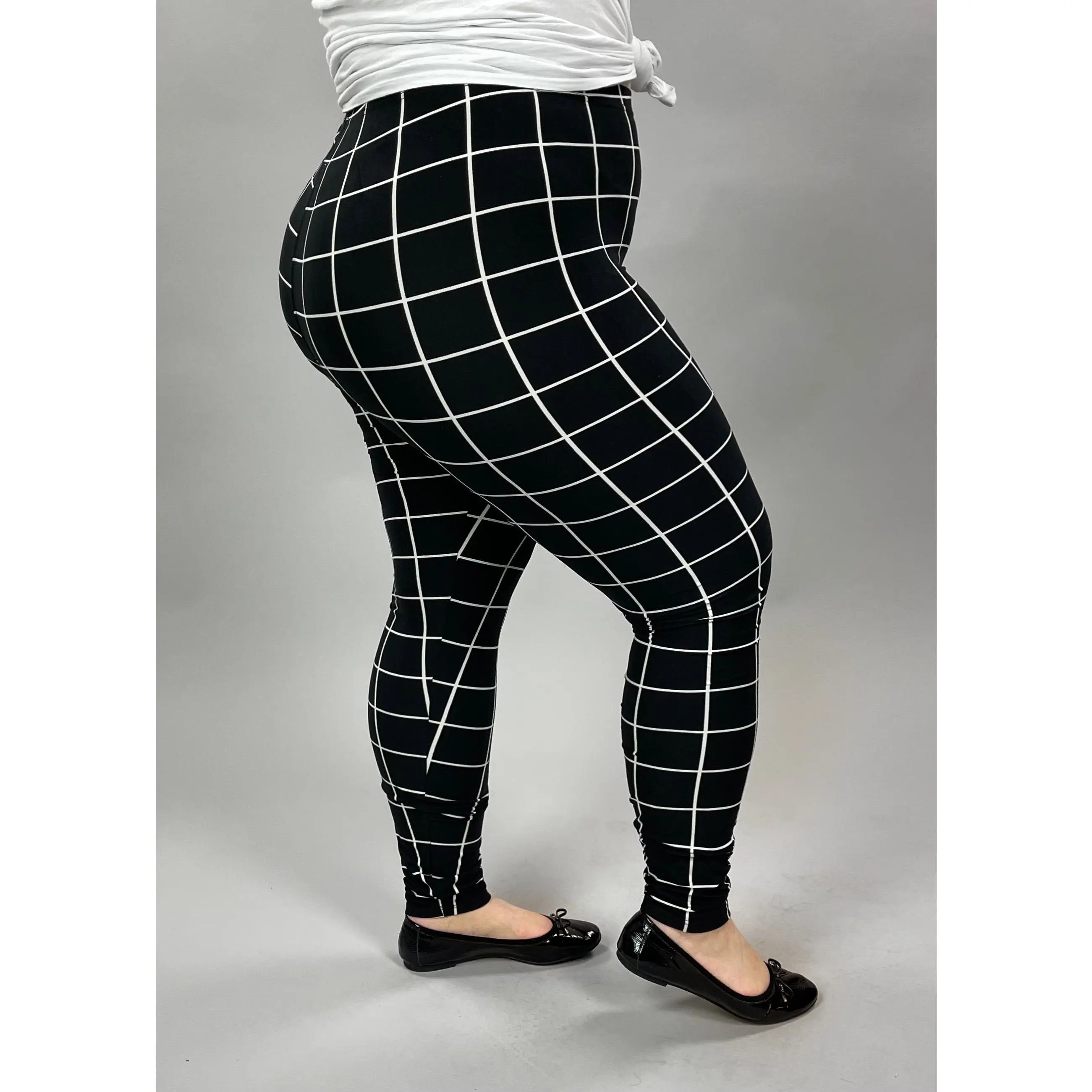LEG-73 {On Another Page} Black Checkered Leggings EXTENDED PLUS SIZE 3X/5X