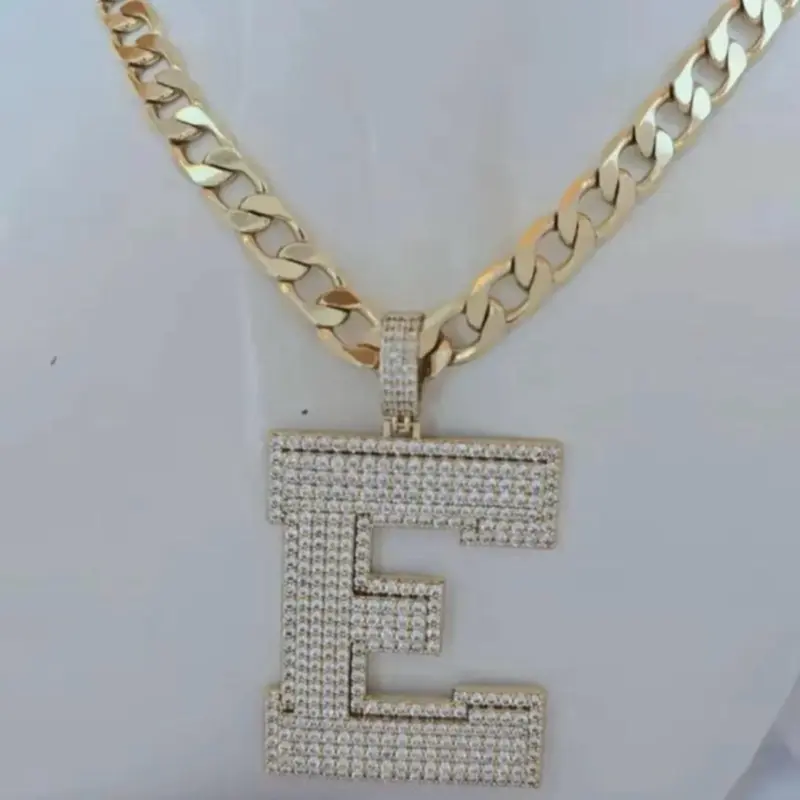 Cadena 249 cuban y dije inicial Gold plated