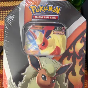 Pokemon Flareon V Tin