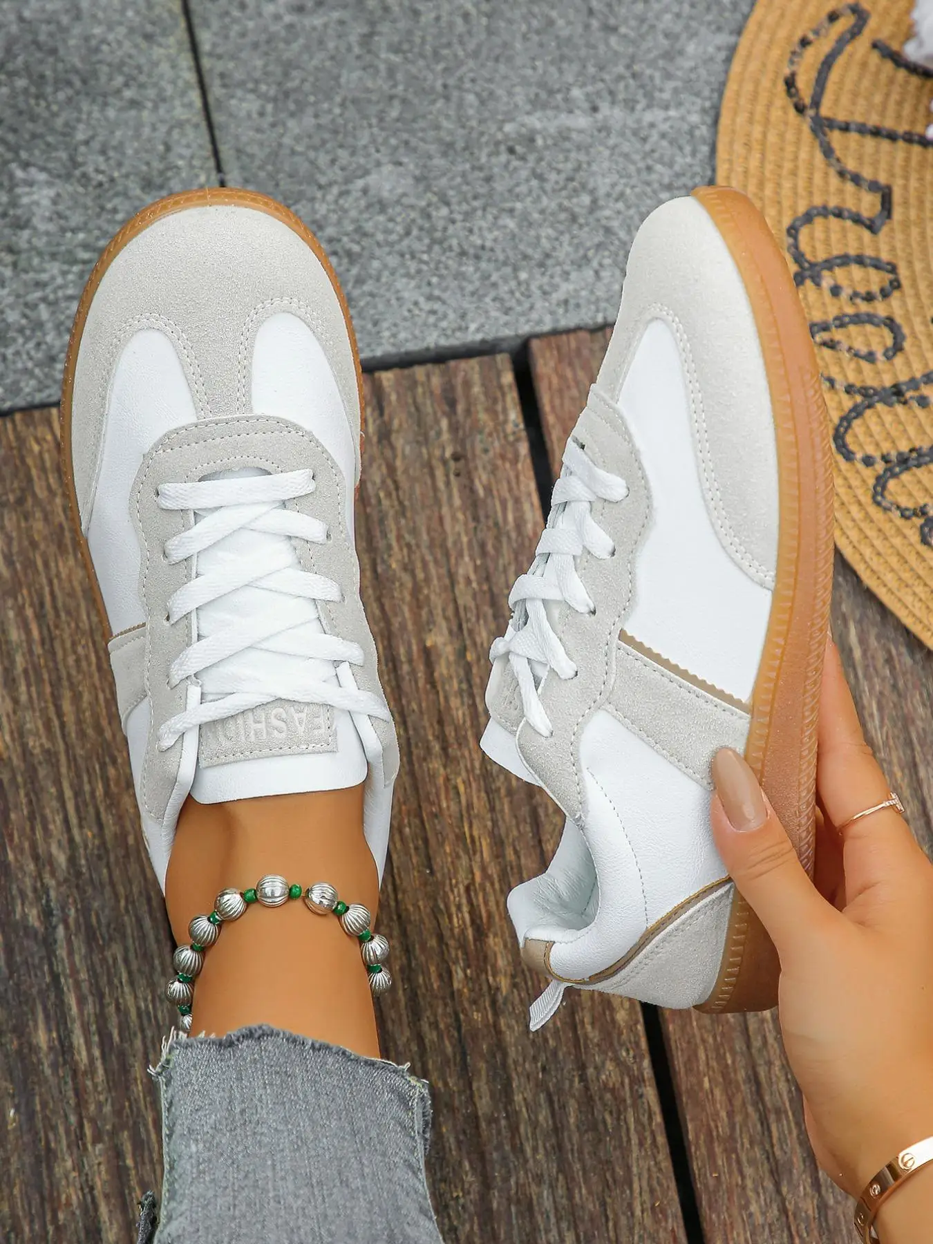 Women's Fashionable Lace Up Low Top Casual Sneakers, Casual Comfortable Sports Shoes for Women for Daily Wear, Female All-match Round Toe Fall Shoes f