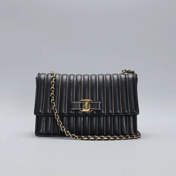 Pre-owned leather Crossbody Bags Ferragamo Shoulder Bag BGP209861