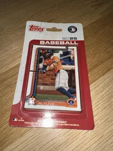 Topps 2025 baseball Jose Altuve blister 17