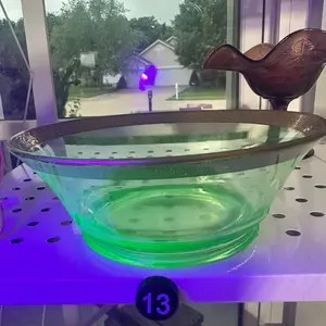 Gold rimmed green u-r-a-n-i-u-m bowl