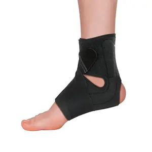 MUELLER Sports Medicine Comfort Flex Ankle Stabilizer, Ankle Pain Relief Support for Men and Women, Ideal for Sprains, Strains, Arthritis, Black, One Size