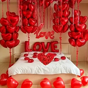 Romantic Valentine's Day Balloon Decoration Set, 1000 Rose Petals, 20 Heart Foil Balloons, Perfect for Proposal, Wedding, Anniversary