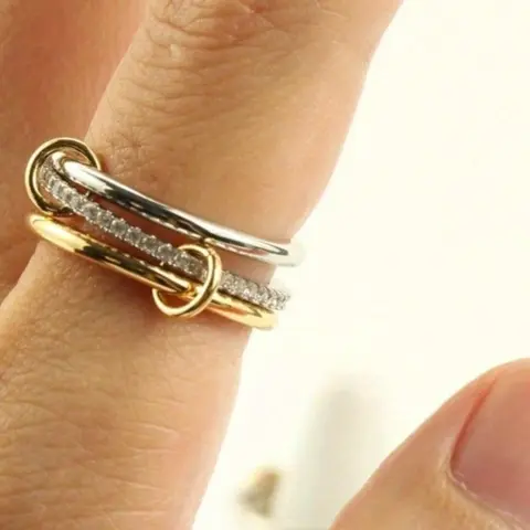1pcs Interlocked Stackable Rings, Non Tarnish Mixed Metal Anniversary Gift for Women, Tarnish Resistant Ring