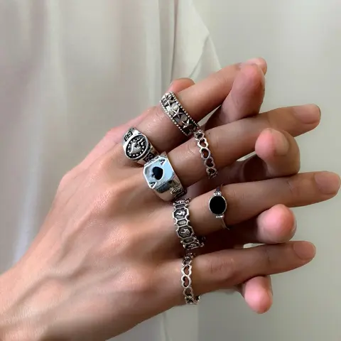 7pcs Vintage Hollow out & Heart Design Ring for Women & Men, Fashion Jewelry for Party, Daily Clothing Decor, Trendy All-match & Exquisite Jewelry for Birthday Gift, Fashion Stackable Rings