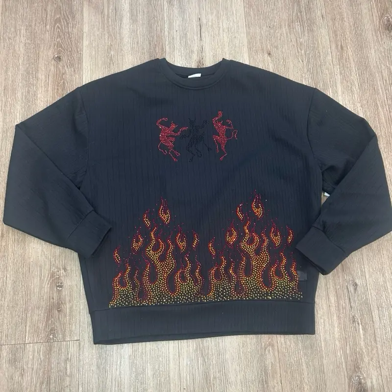 Sweater danza del infierno Name Black Sweater with Horse Embroidery and Flame Pattern Long Sleeve Round Neck Casual Wear