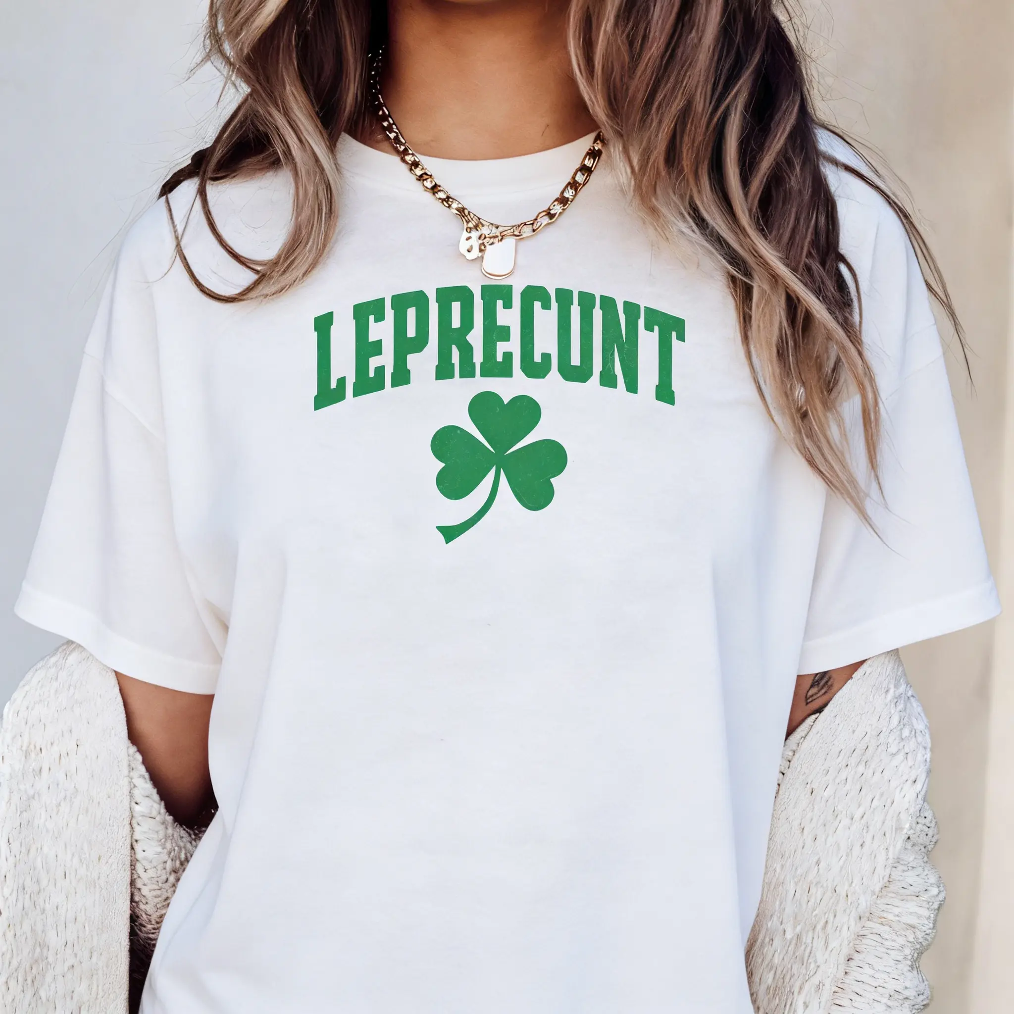 Leprecunt Baby Tee with Y2K Irish Shamrock Design Funny St Patrick Day Cute Women's St Paddy Green Party T Shirt