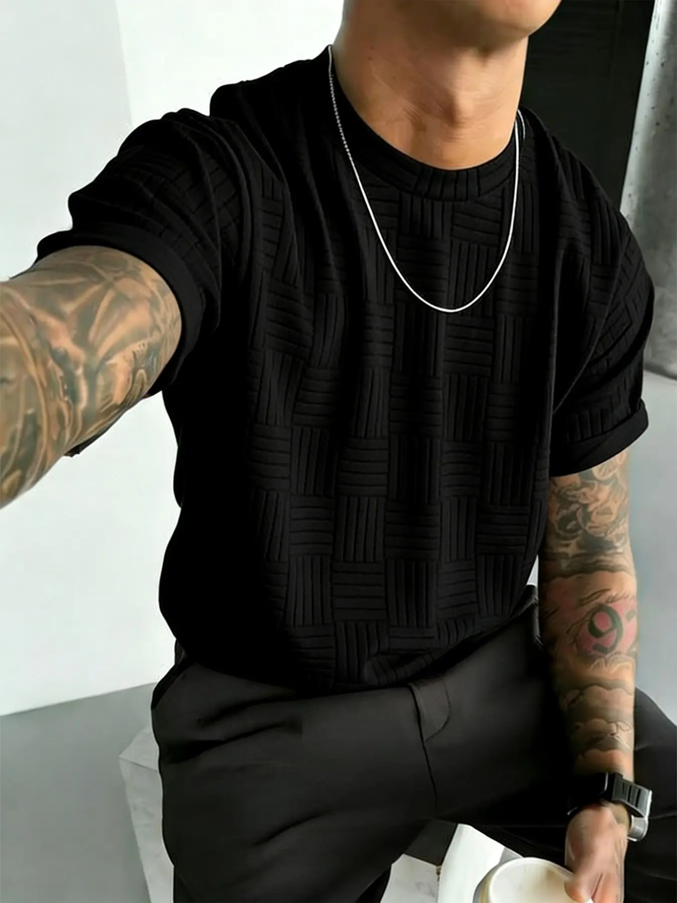 Men's Soft Waffle Knit Slim Fit Crewneck Sweater, Elastic Short Sleeve Top with Necklace, Minimalist Casual Daily Wear Casual Fashion Knitwear for Office Commute Aesthetic Casual Knitwear Knitwear Menswear Stretchy Stylish Crewneck Top