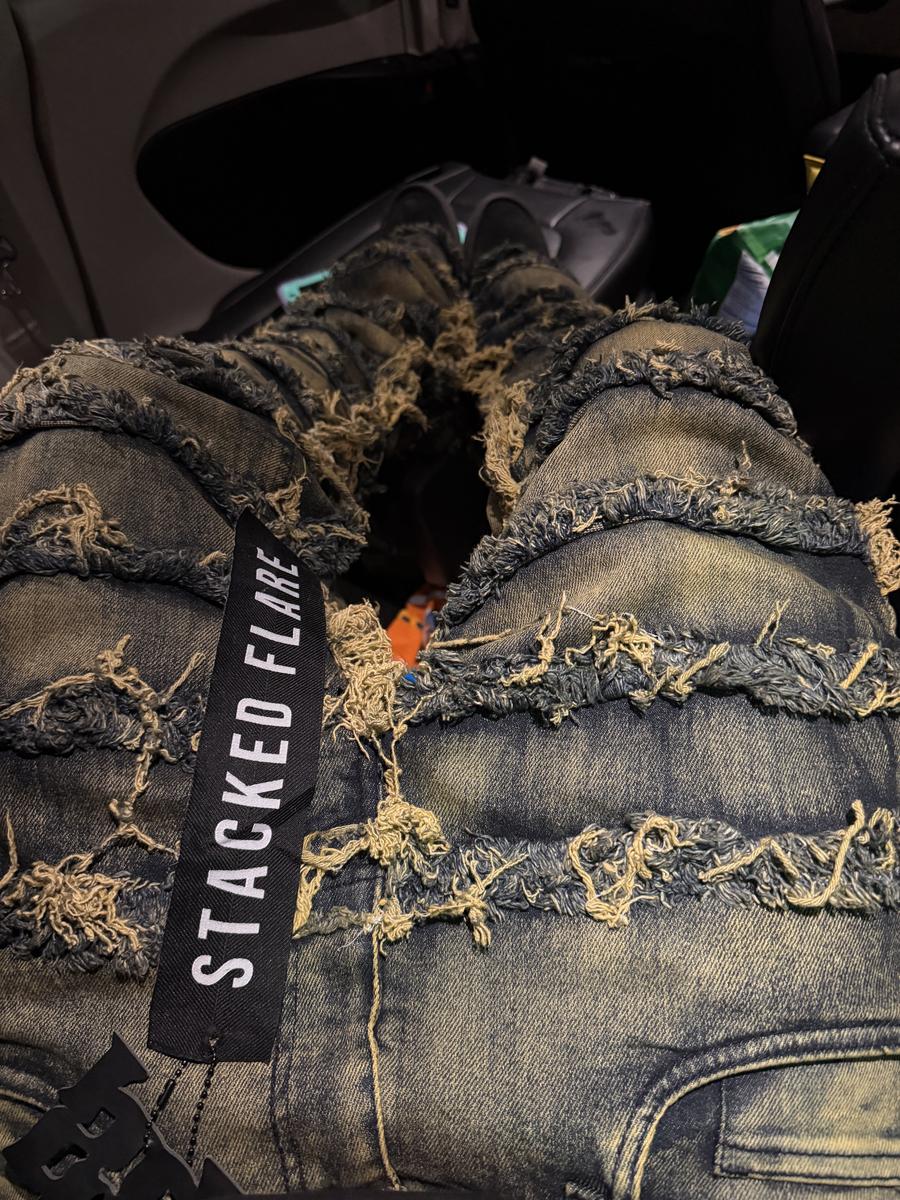 Item: Prussian Blue, 36