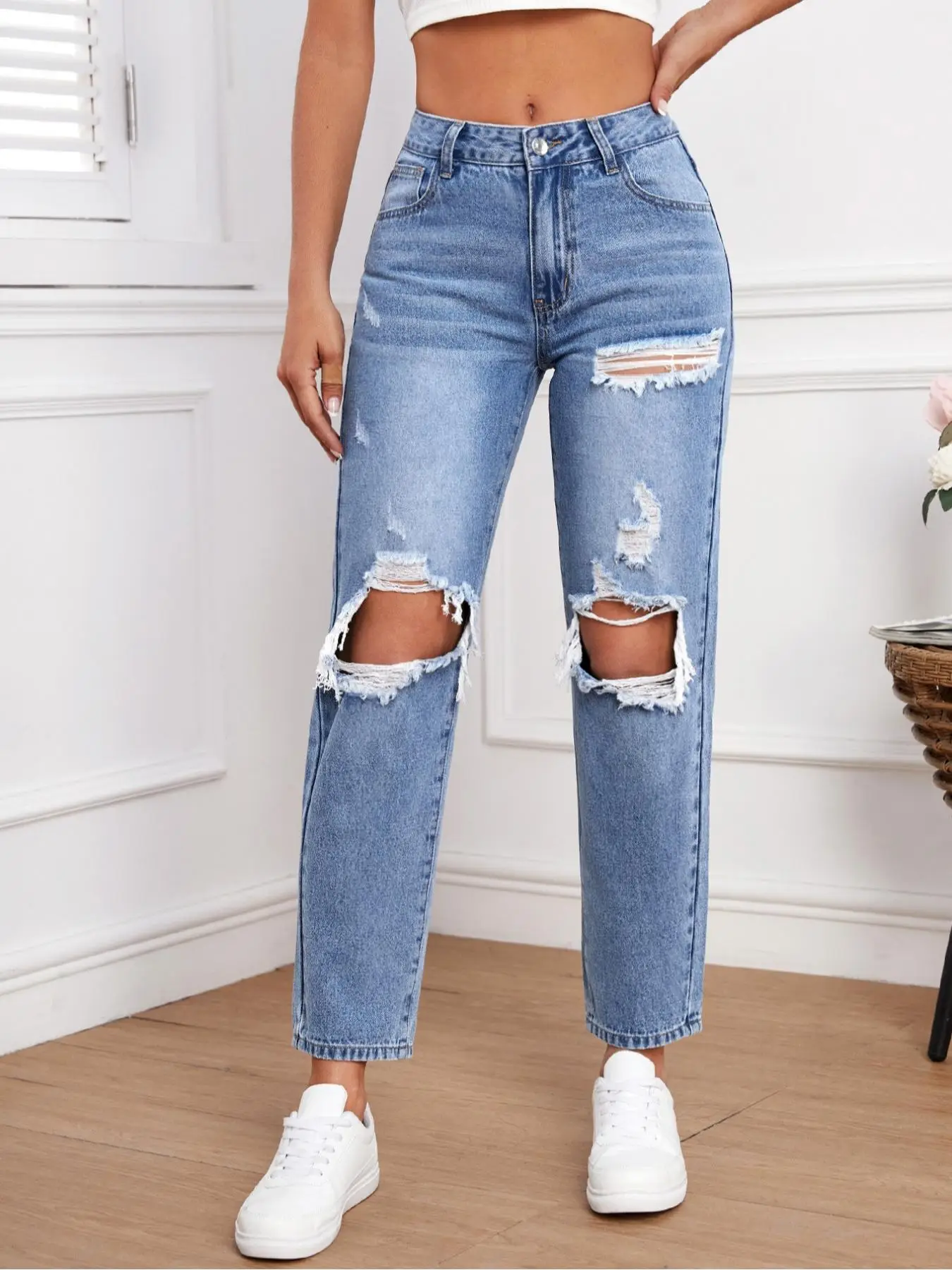 Women's Plain Button Pocket Ripped Jeans, Fashion Casual High Waist Distressed Denim Pants for Spring Summer Fall, Women's Bottoms for Daily Wear