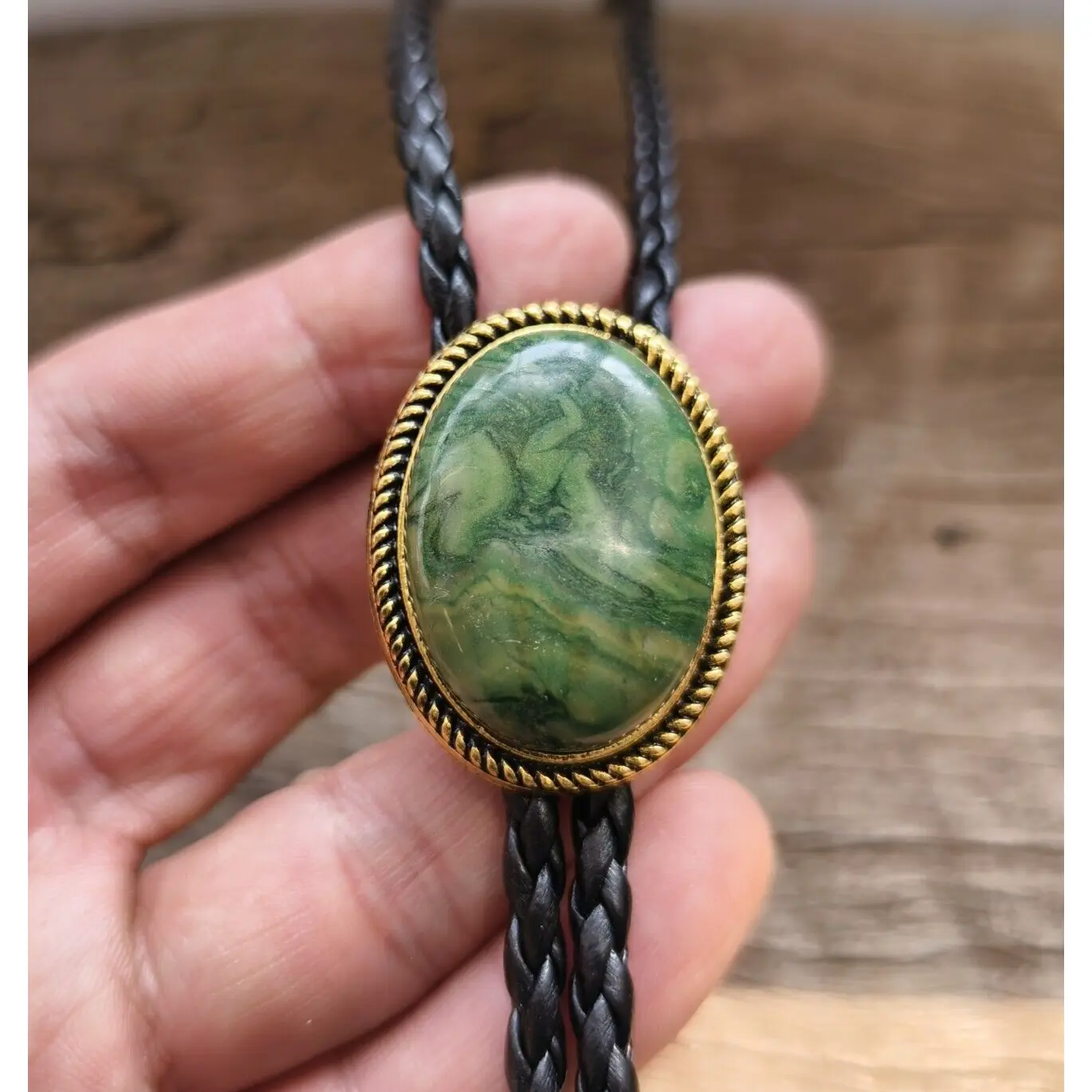 Forest Green Jade Bolo Tie Necklace with Adjustable PU Leather Cord - Nature-Inspired Western Cowboy Wedding Jewelry for Unisex, Handmade Harmony & Courage Gift