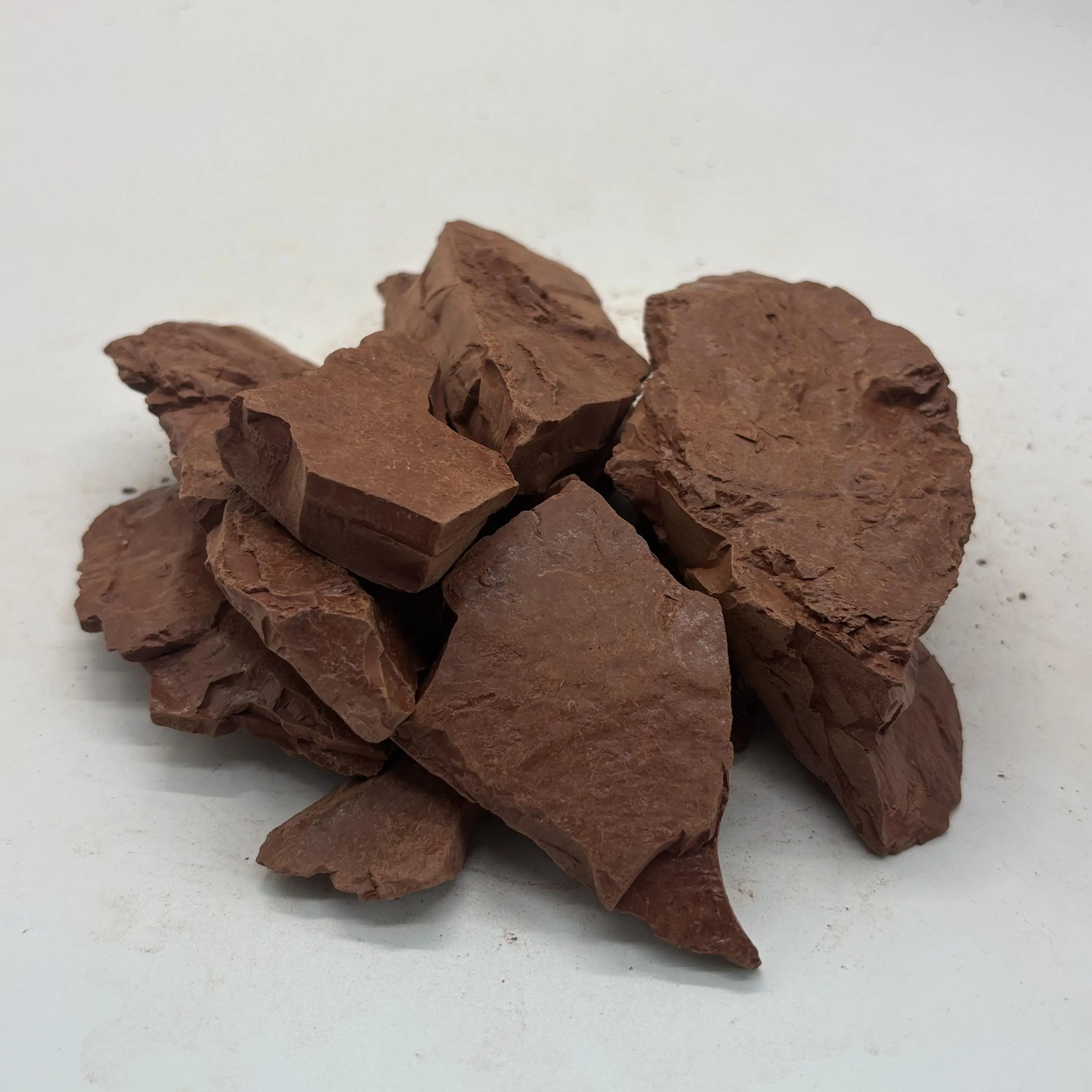 Narat Red Kaolin Edible Clay Lump - All Natural, No Additives, Cosmetic Grade, Hard Brittle, Slightly Sticky When Wet, Breaks into Chunks, 200g(7oz) Craft DIY Material for Home Improvement & Garden Supplies