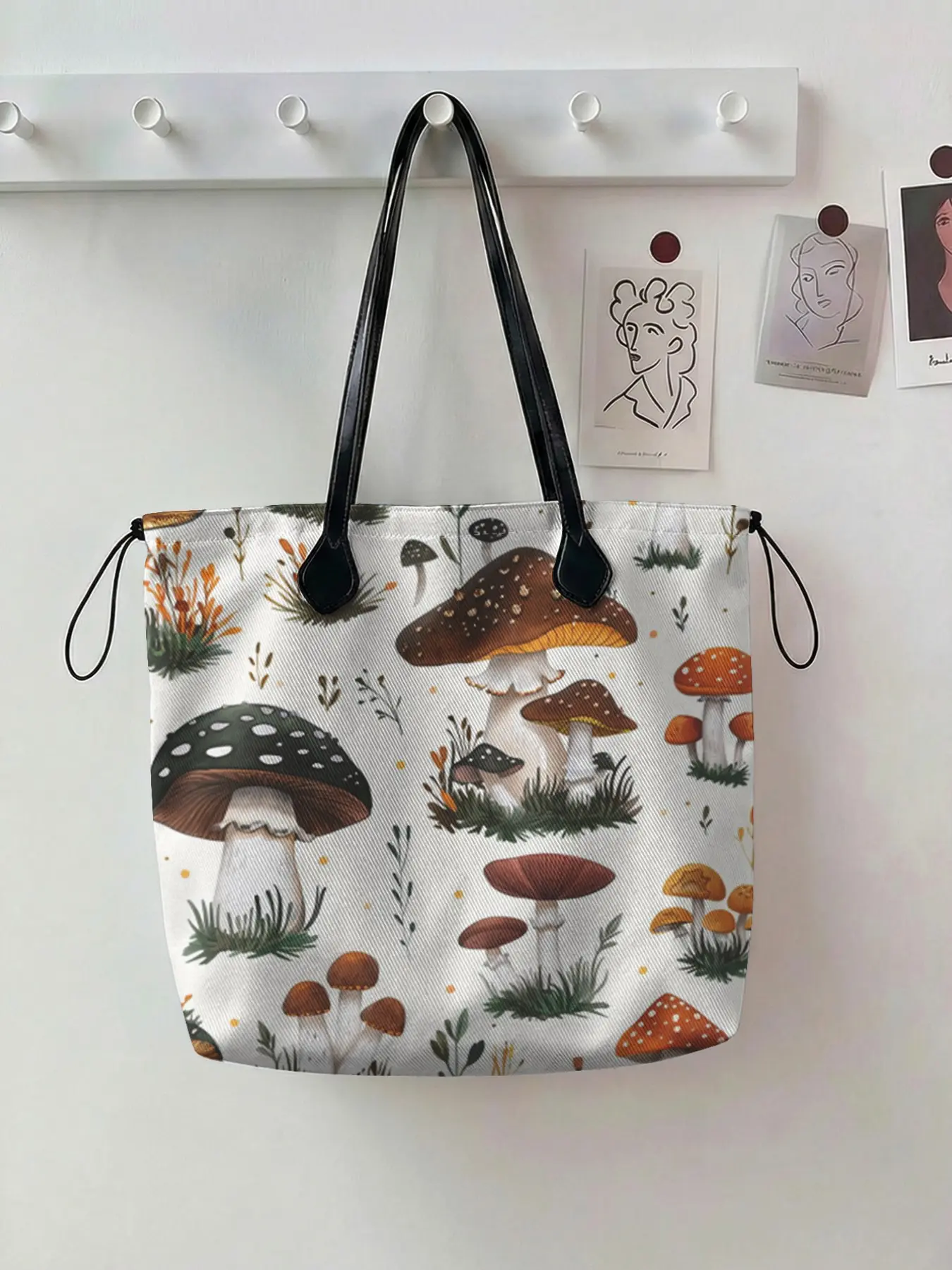 Mushroom Pattern Drawstring Tote Bag, Tote Handbag, Large Capacity Shopping Bag, Durable and Wear-Resistant, Random Print, Suitable for Work, Shopping, Picnic, Drawstring Design, Versatile Tote Bag for Fall Winter