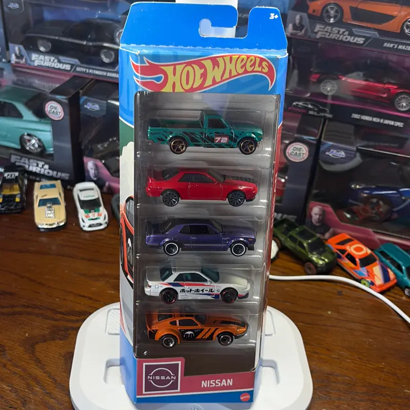 Hot Wheels 5- Pack Nissan Series