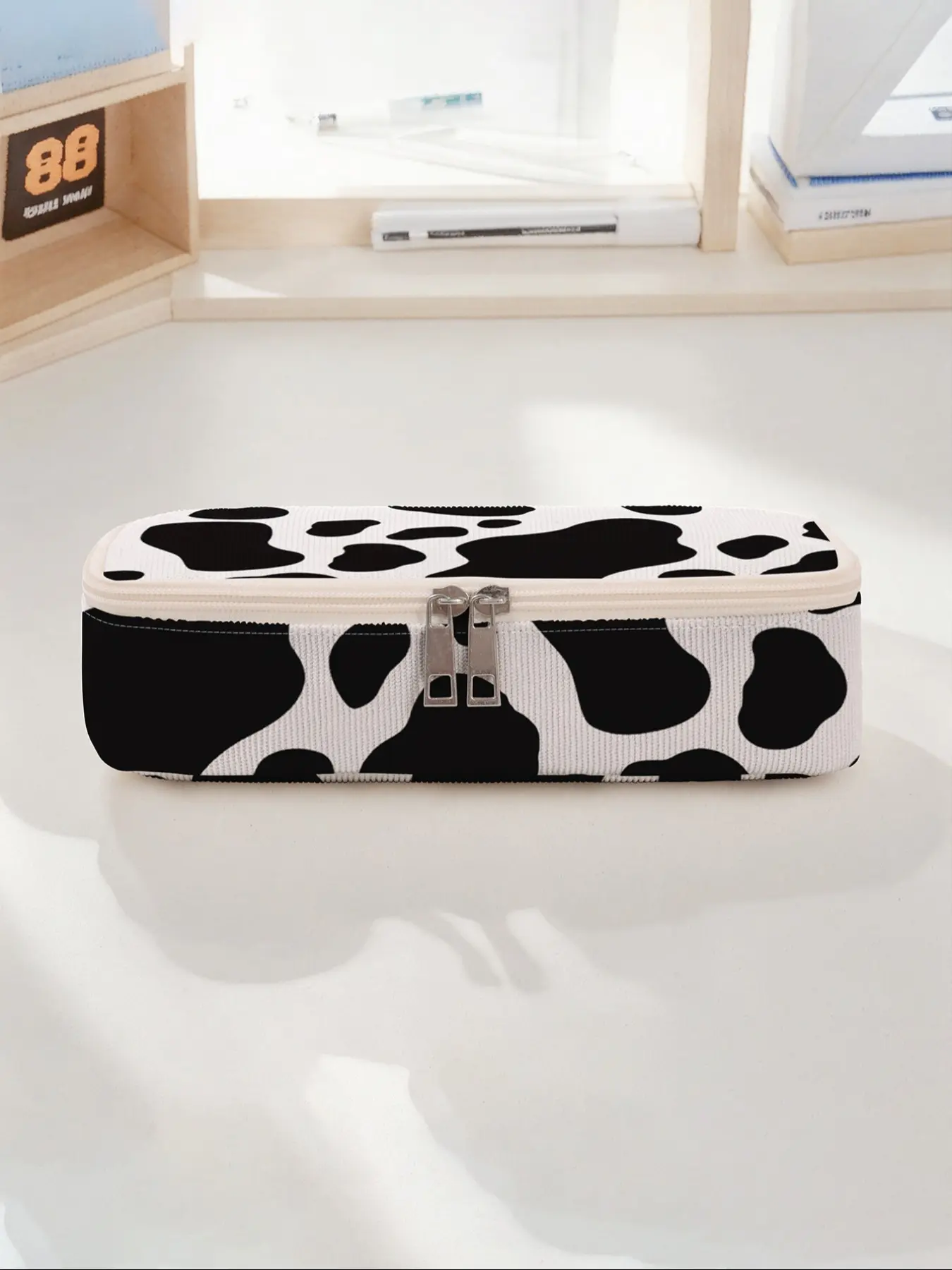 Cow Print Large Capacity Pencil Case, Durable Multi-Functional Storage Bag, Portable Zipper Organizer for School Office Supplies, Stationery Supplies