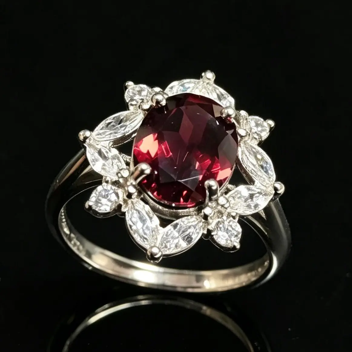 Natural Garnet 925 Silver Open Adjustable Ring Jewelry, Natural Gemstone Statement Halo Piece with Floral Halo, Crystal Accents, Elegant Casual Daily Wear Accessory
