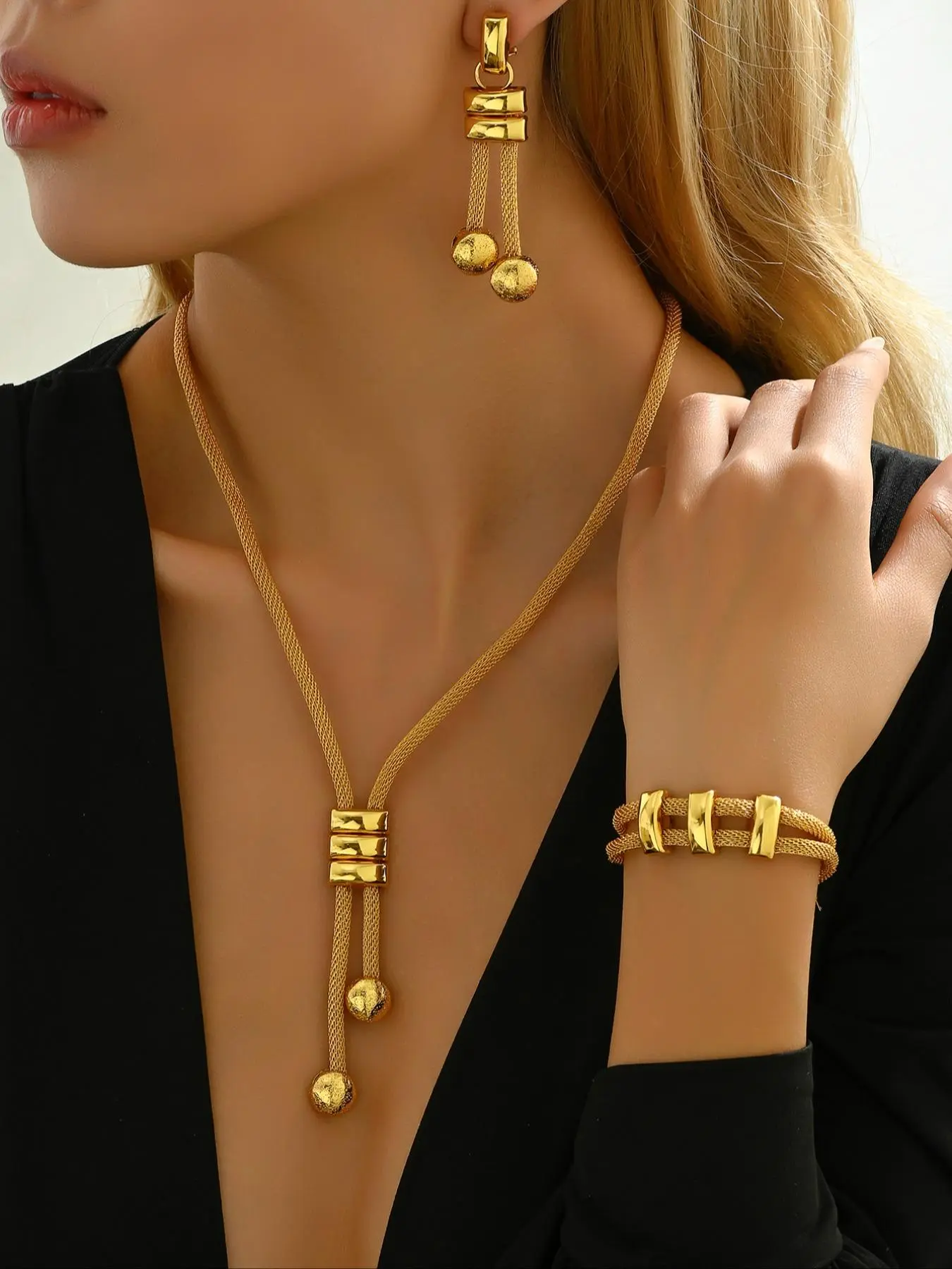 Women's Elegant Minimalist, 4 Counts/set, Necklace And Earring Set, casual Trendy Pendant Necklace & Dangle Earrings & Layered Bracelet, Exquisite Vintage Jewelry Set As Gift, Fashionable Jewelry Set, Jewellery Gift Set