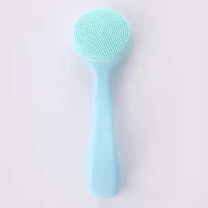Deep cleansing facial massage brush, gentle exfoliation and skin care, pore cleansing silicone brush to remove blackheads