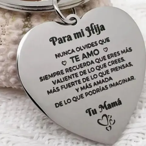 Heart Shaped Stainless Steel Keychain, Elegant Gift for Daughter, Perfect Mother's Day Present, All Seasons Accessory Design, Love