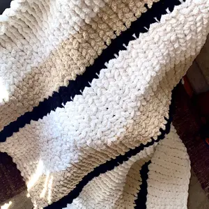 Chunky Knit Throw Blanket