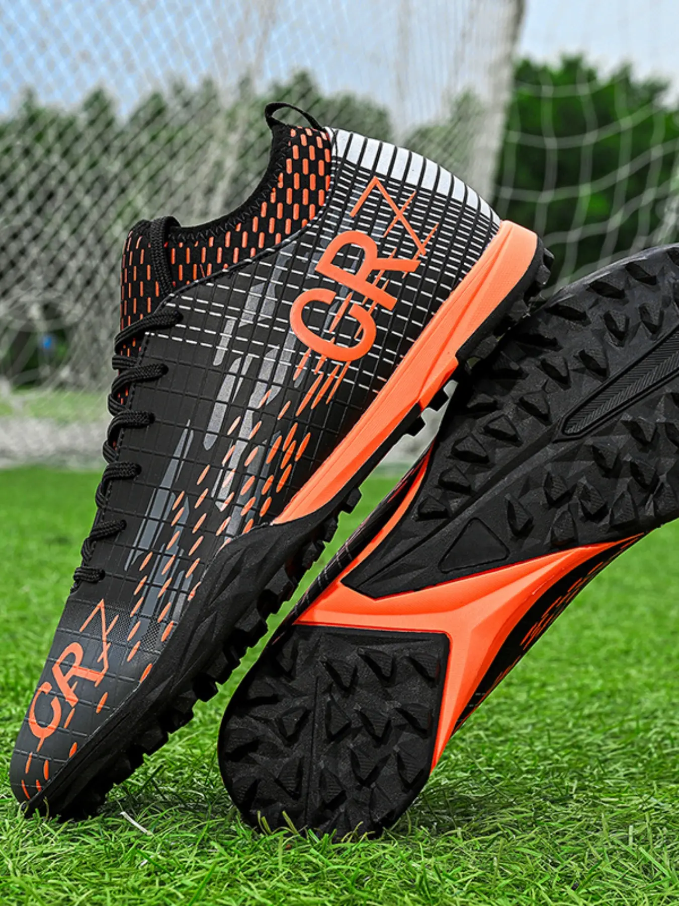 Unisex's Low Top Lace Up Football Shoes, Sports Shoes, Breathable Comfortable Anti-Slip & Wear-Resistant Football Cleats, Football Training Shoes, Soccer Shoes, Professional Football Boots, Football Field Boots for Men & Women for All Seasons