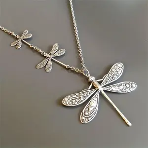 1cuant Exquisite Vintage Dragonfly Pendant Necklace - Bohemian Charm Jewelry with Delicate Details for Women, Perfect Party Accessory and Birthday Gift Idea