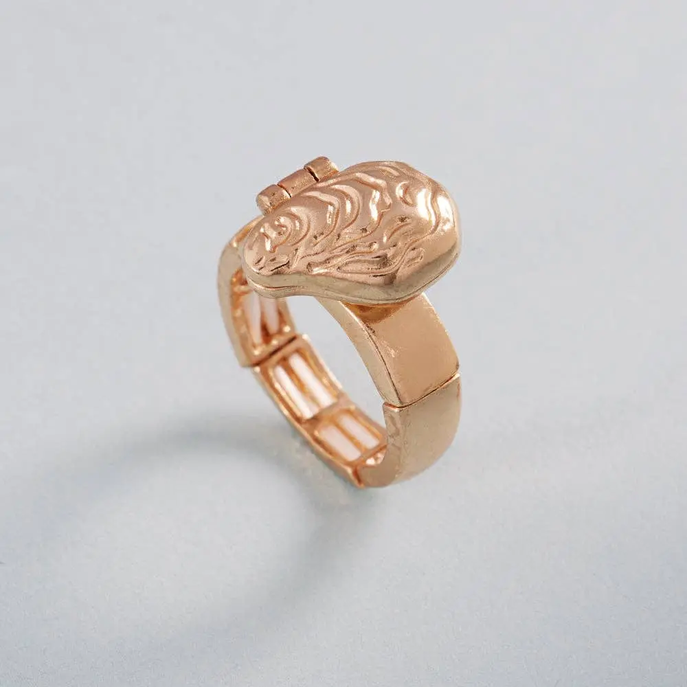 Oyster Locket Ring