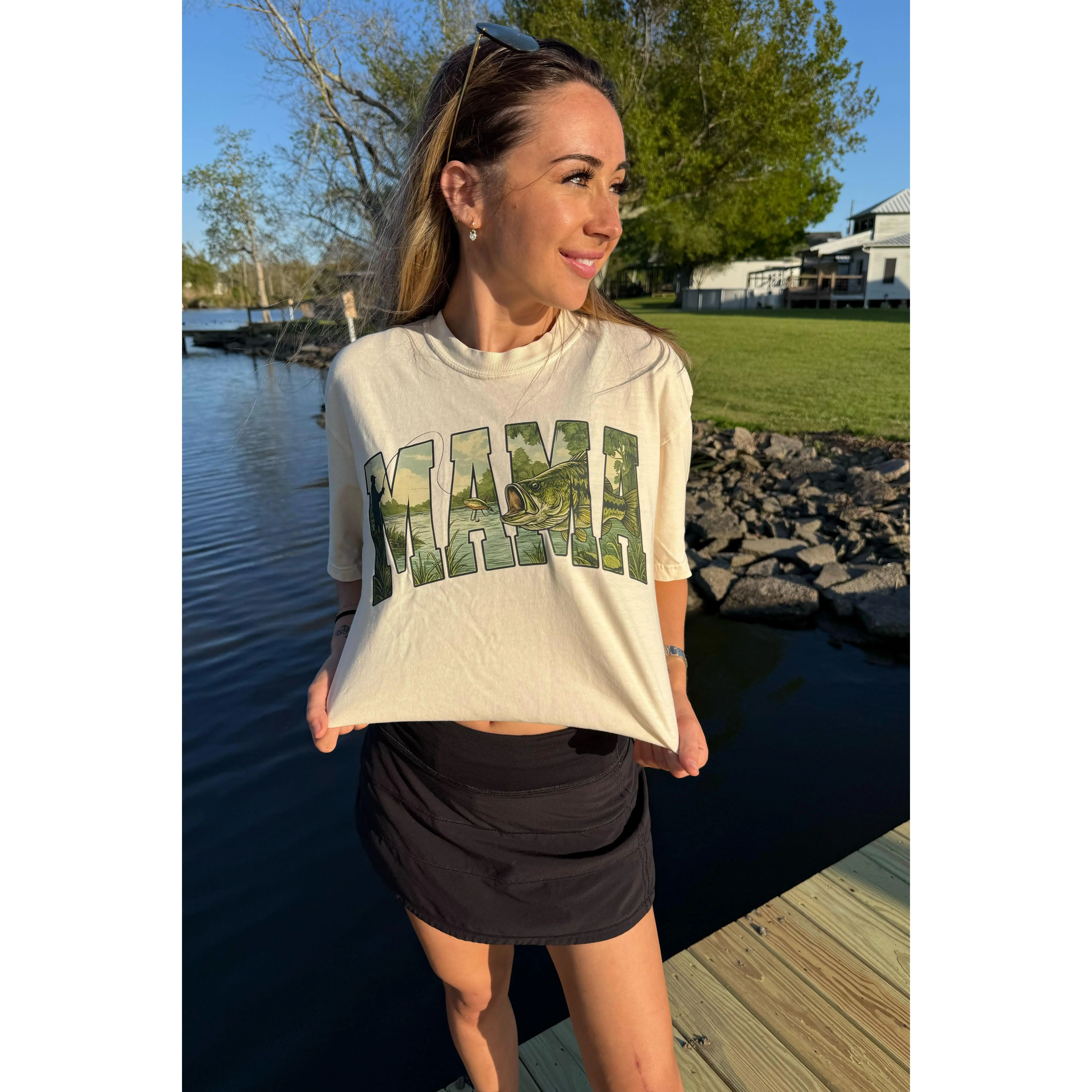 Huntx Fishing Mama Comfort Color Short Sleeve Tee
