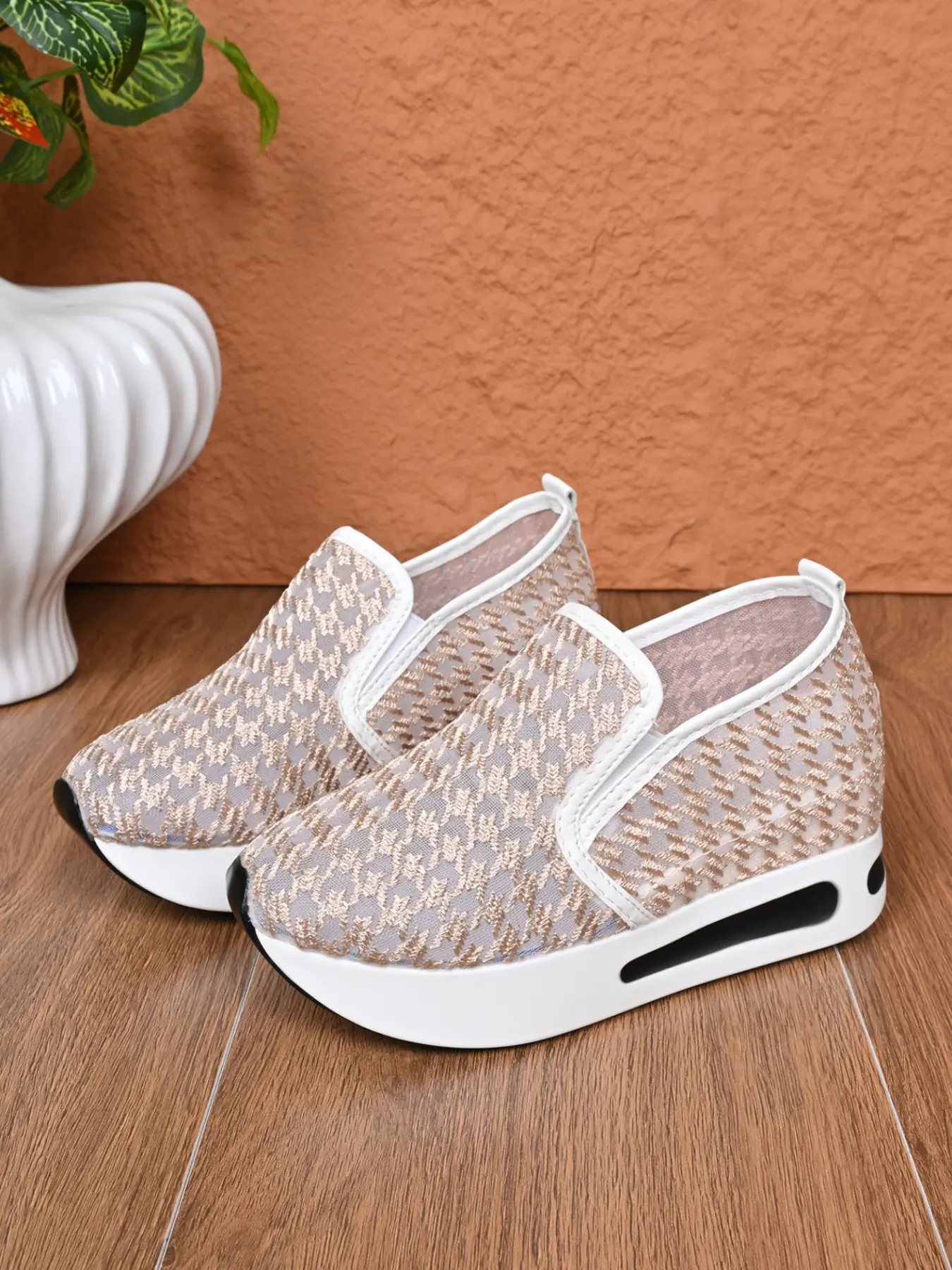 Breathable Mesh Slip-On Sporty Shoes, Textile Upper Rubber Sole, Plain Design, All-Season Comfort, Slimming Effect, Lazy Casual Athletic Footwear, Slip On Trainers