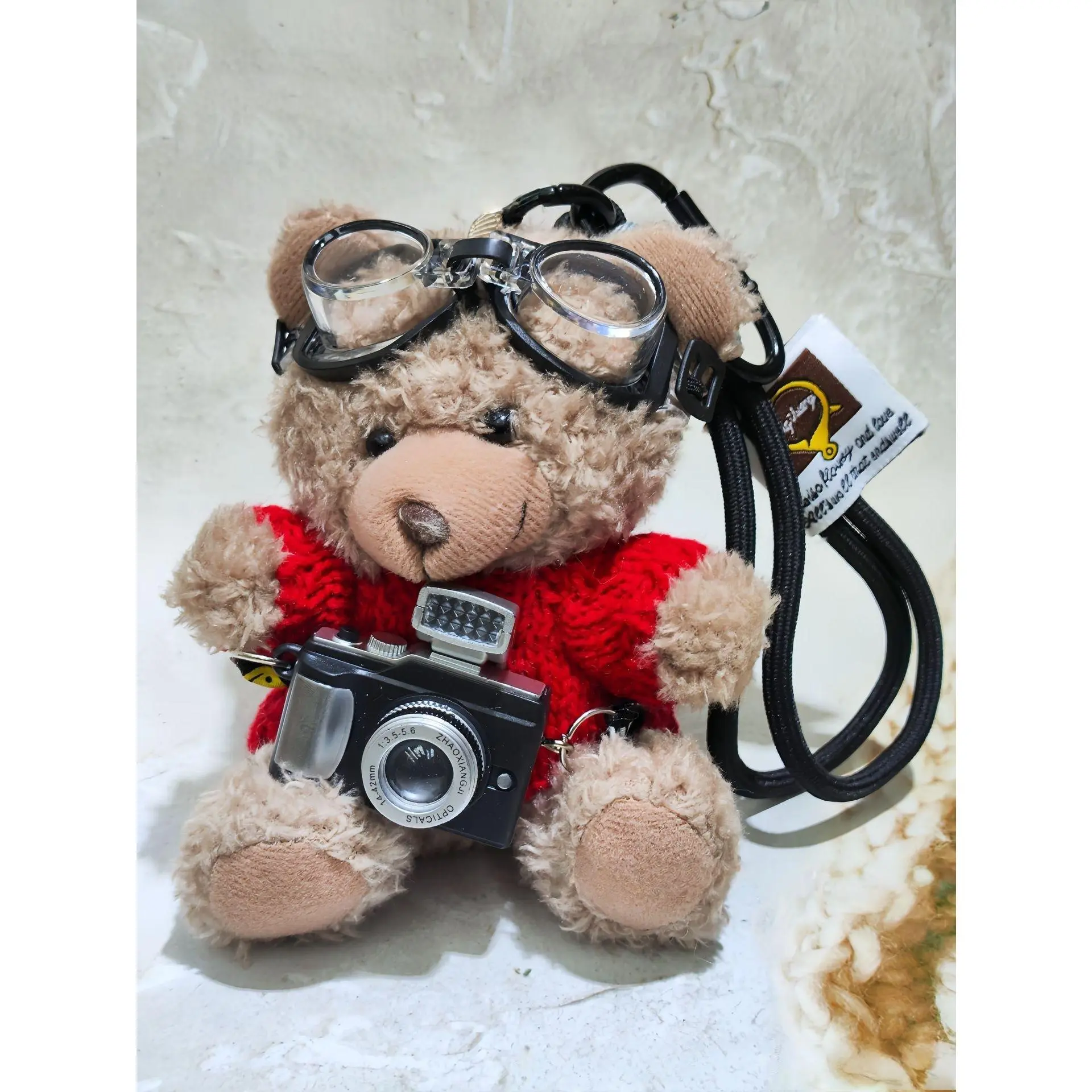 Red clad white love + swimming mirror +