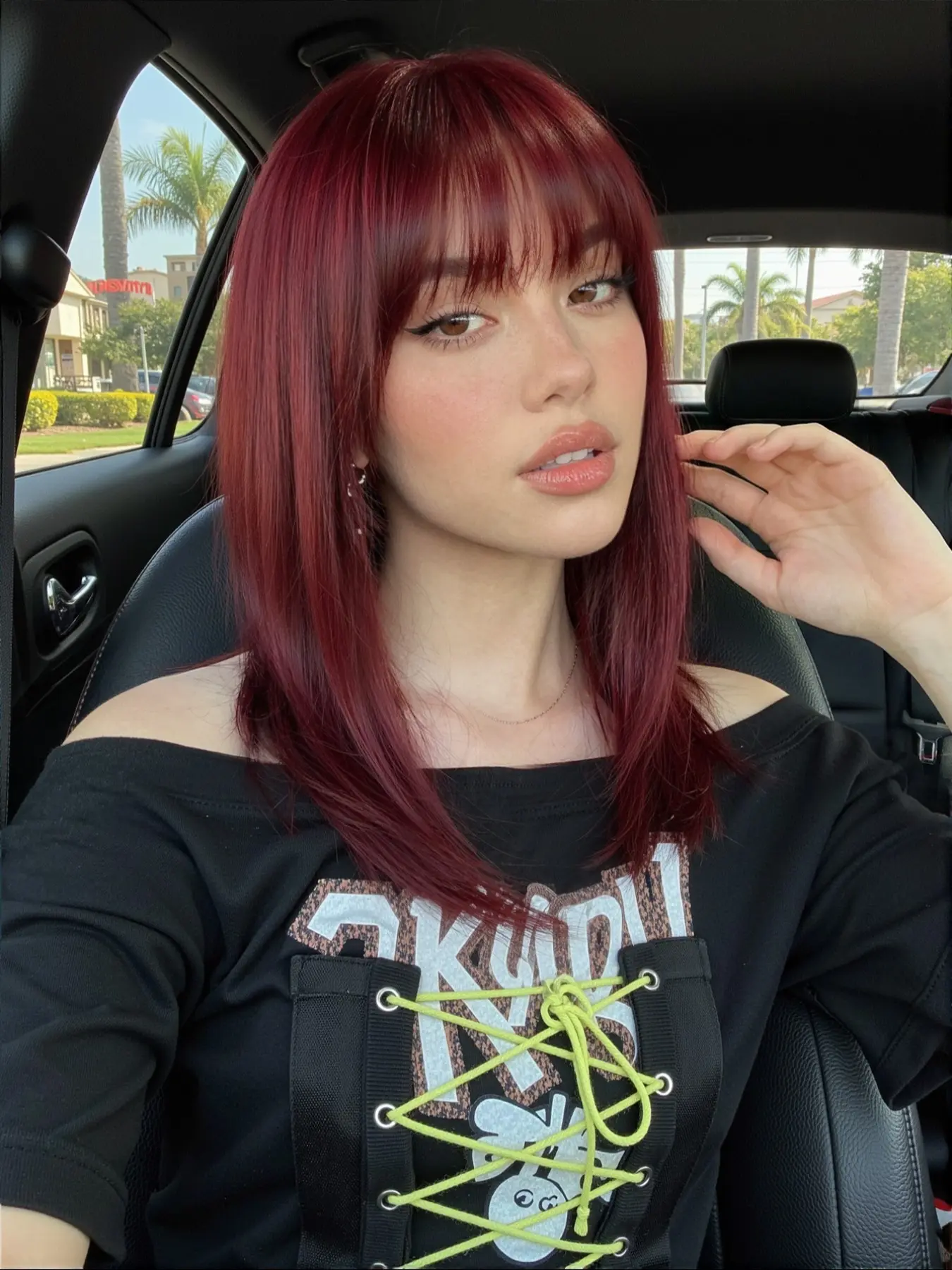 Wine Bangs Medium Long Straight Hair, High Temperature Silk Highlighting Skin Tone, Perfect for Dating and Parties, Party Wig, Synthetic Hair Wigs, Synthetic Material Wigs, Synthetic Machine Wigs