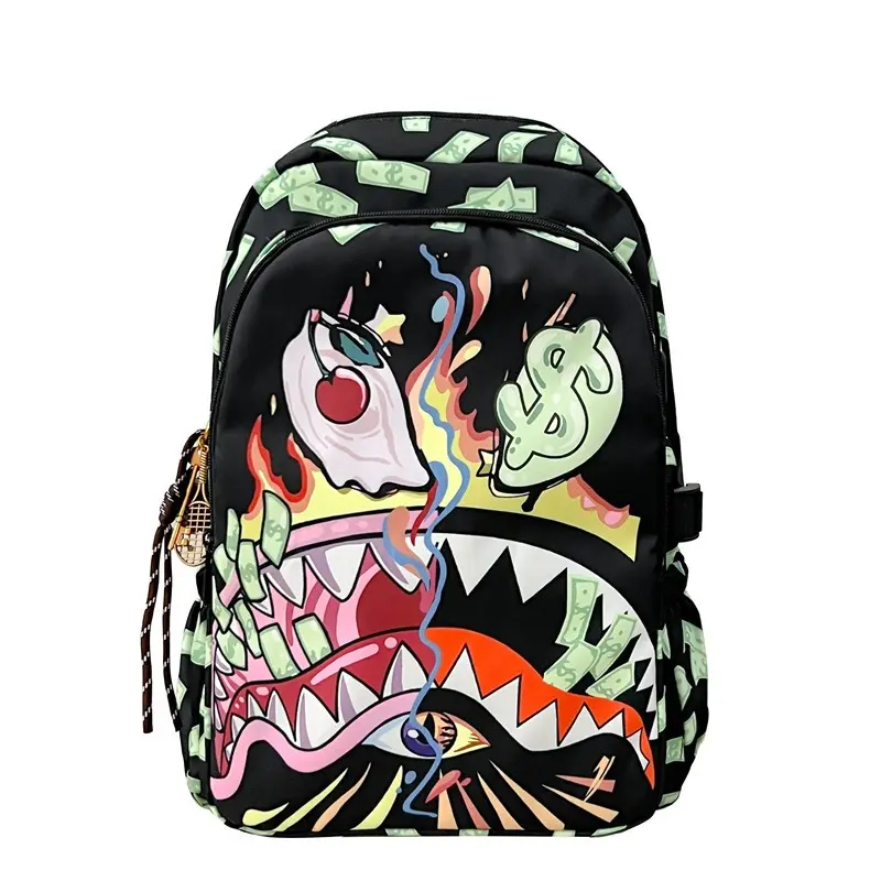 American-style street graffiti shark backpack—large-capacity, waterproof, and casual; suitable for middle and university students.